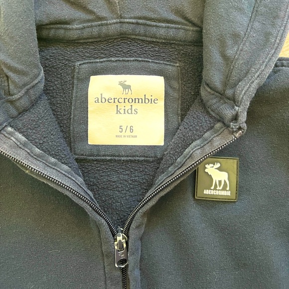 Abercrombie Kids zip up hoodie - Picture 3 of 3